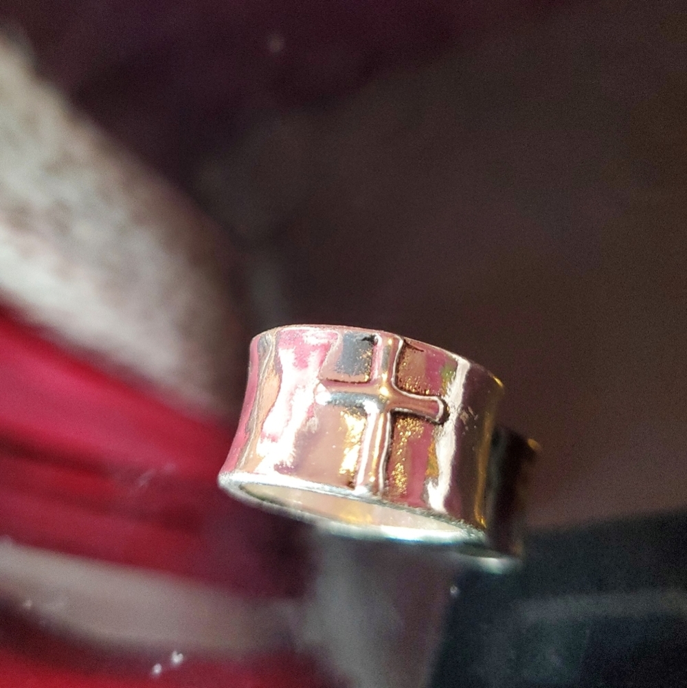Vintage Band Ring - Picture 8 of 9